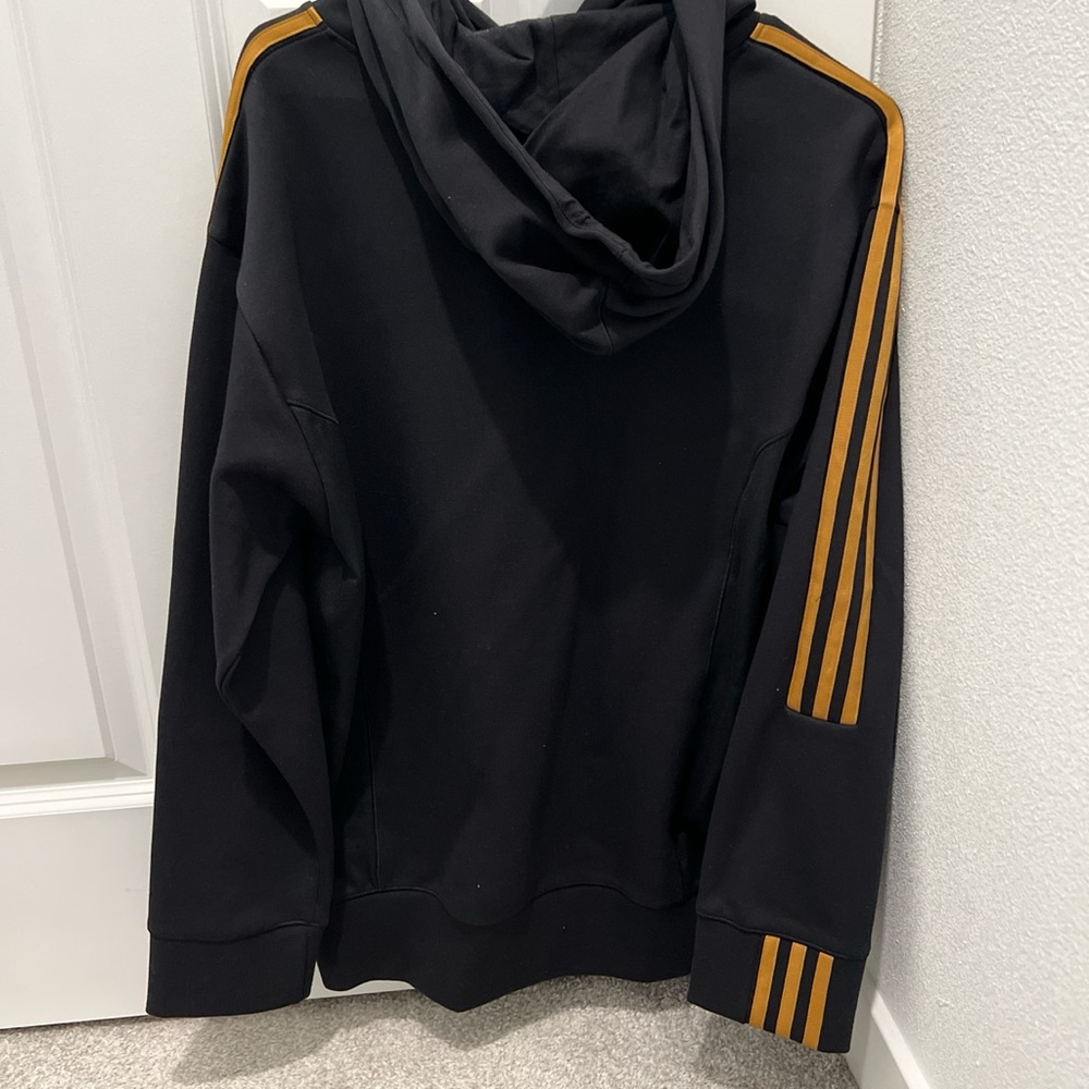 Ivy Park - Picture 2 of 2